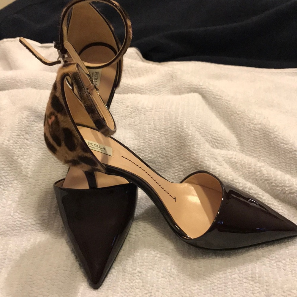 Furla pointy heels